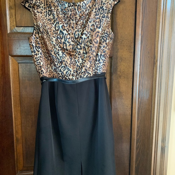 Cheetah dress - Picture 3 of 3